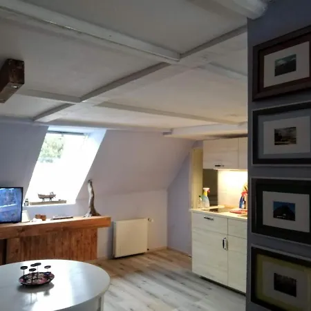 Wohnung Am Wanderweg Zum Koenigsstuhl Unter Reet Lohme Buitenkant foto