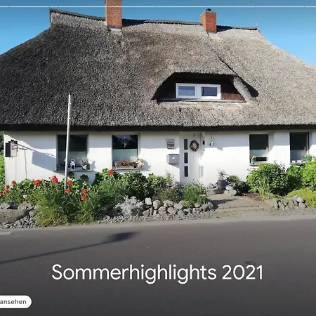 Wohnung Am Wanderweg Zum Koenigsstuhl Unter Reet Lohme Buitenkant foto