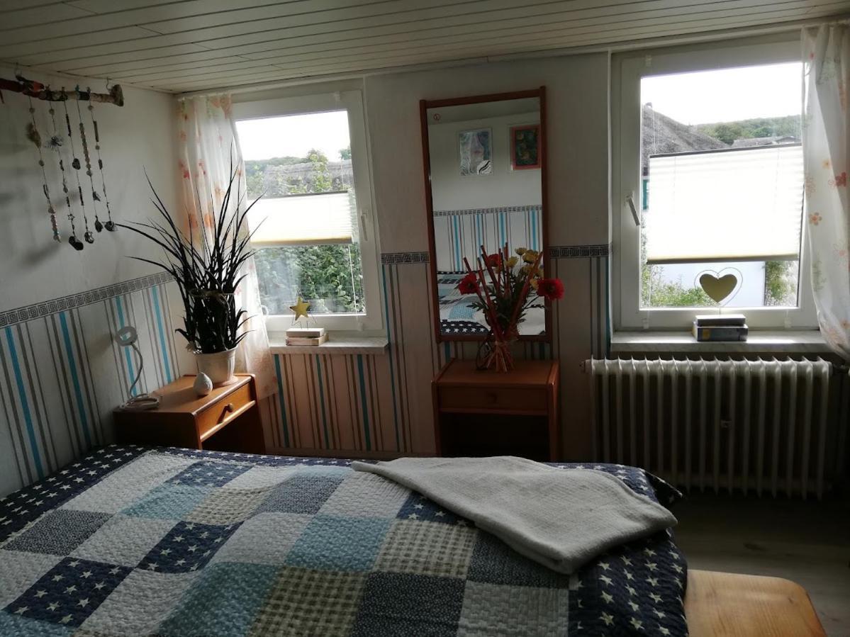 Apartment Am Wanderweg Zum Koenigsstuhl Unter Reet *